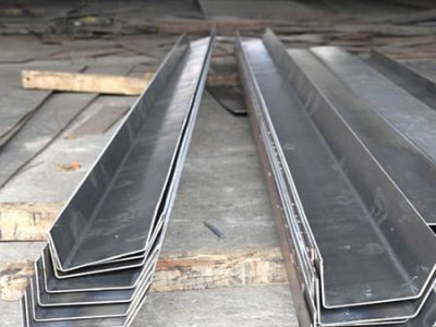 钢板卷圆厂家告诉你如何维护保养钢板路基箱